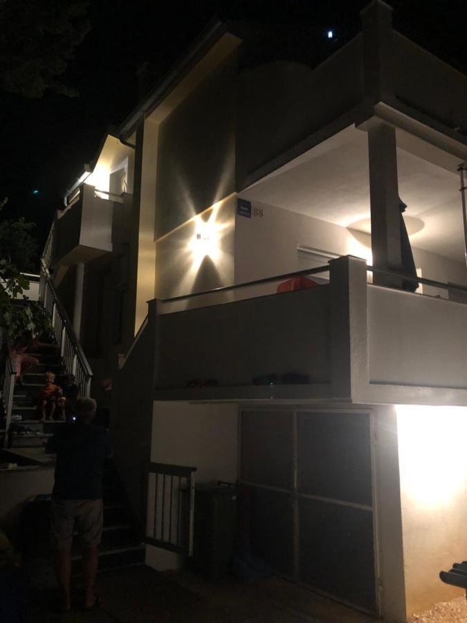 Tomo Apartment ستاريغغاد باكلينتسا المظهر الخارجي الصورة