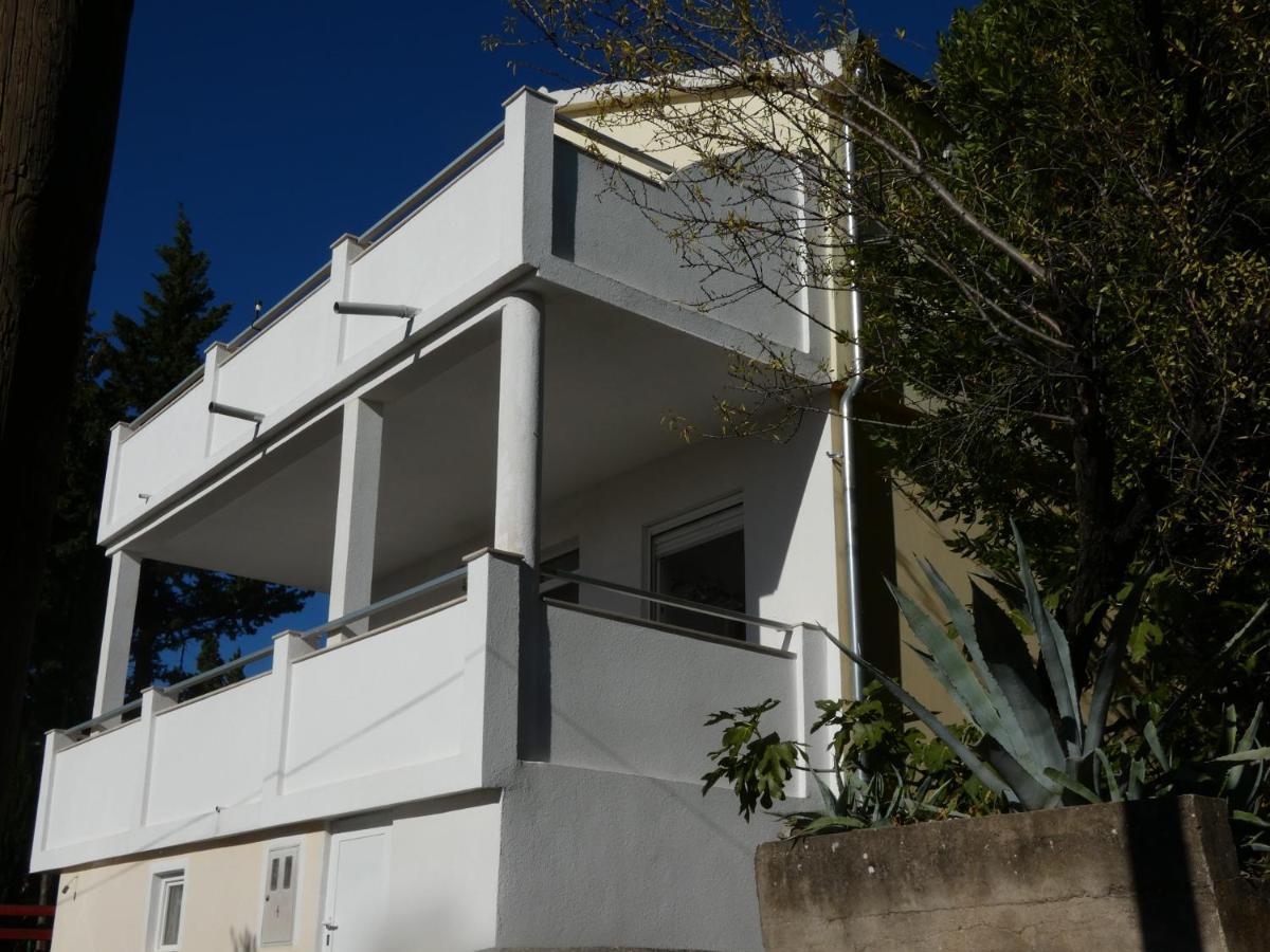 Tomo Apartment ستاريغغاد باكلينتسا المظهر الخارجي الصورة